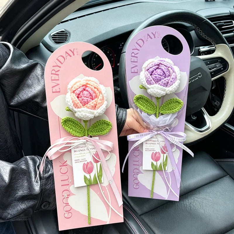 Mini Bouquet Poupée Diplômée au Crochet